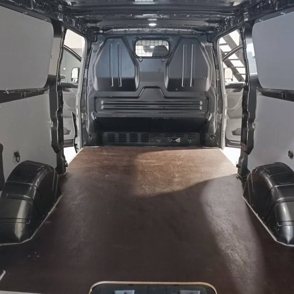 Ford Transit Custom 300L 2,0 EcoBlue Trend