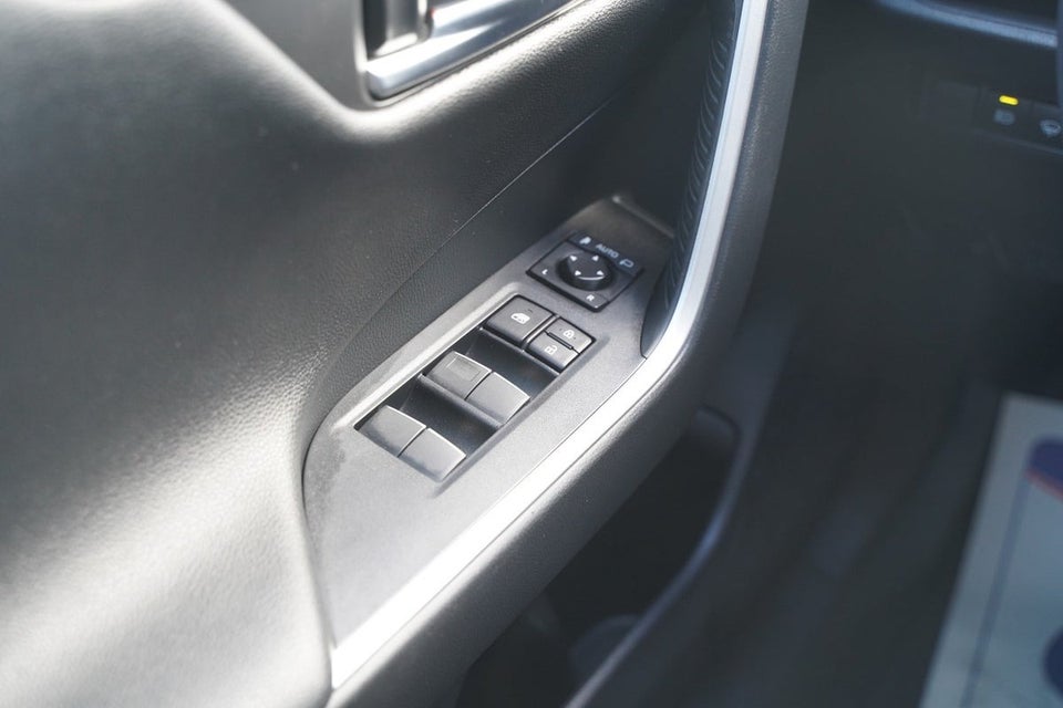 Toyota RAV4 2,0 T3 Comfort e-CVT 5d