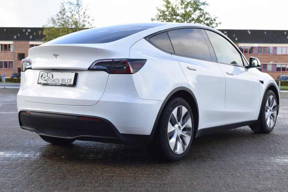 Tesla Model Y RWD 5d