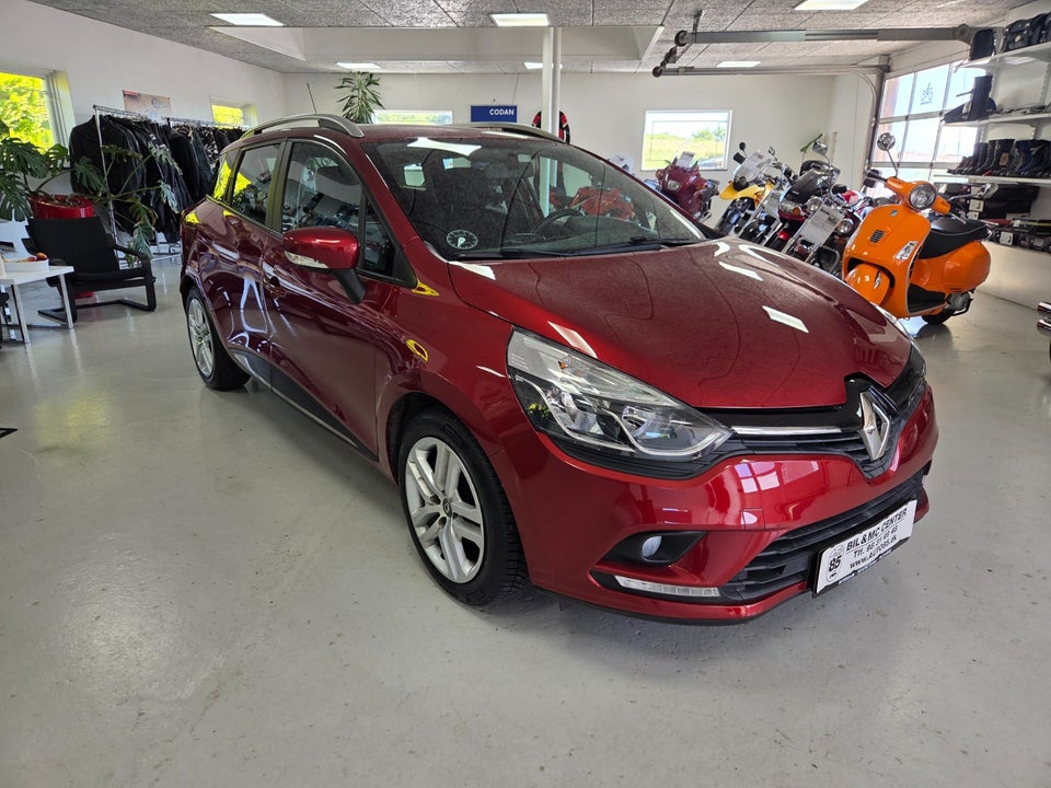 Renault Clio IV 0,9 TCe 90 Expression Sport Tourer 5d