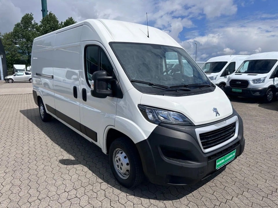 Peugeot Boxer 335 2,2 BlueHDi 140 L3H2 Premium