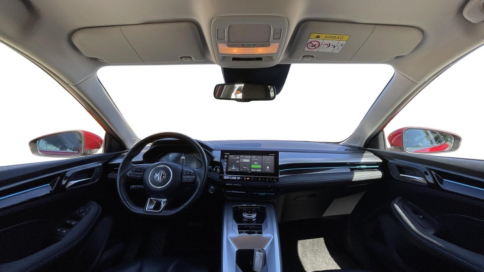 MG MG5 61 Luxury 5d