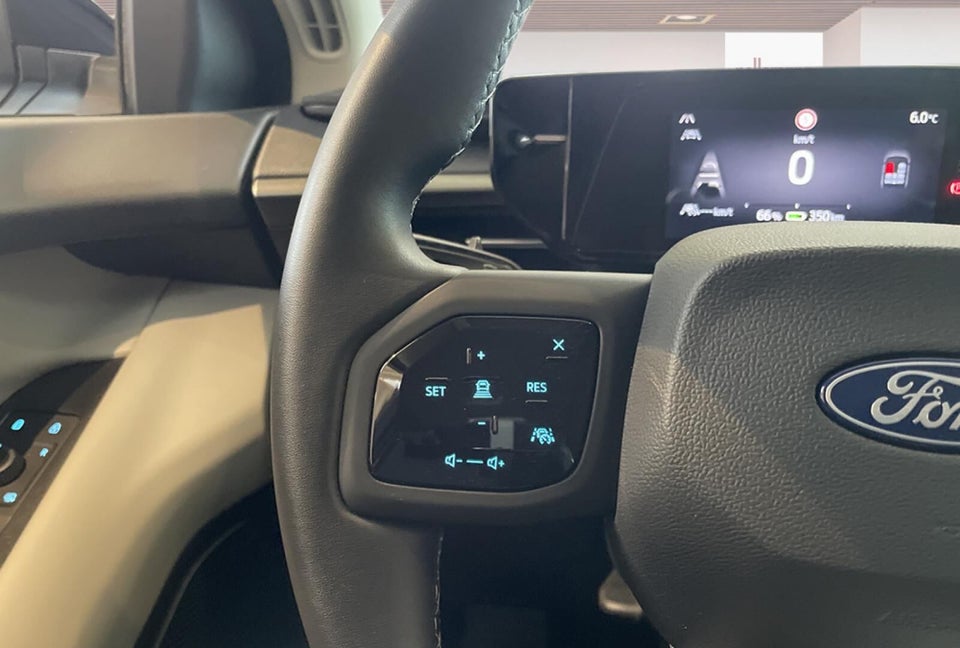 Ford Explorer 82 Select Extended Range 5d