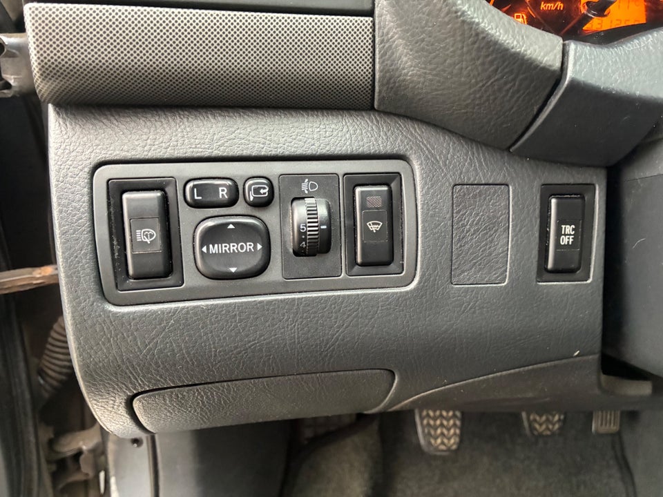 Toyota Avensis 1,8 VVT-i Sol stc. 5d