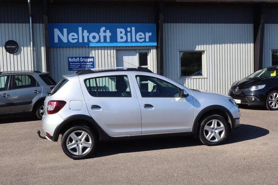 Dacia Sandero 0,9 TCe 90 Essential 5d