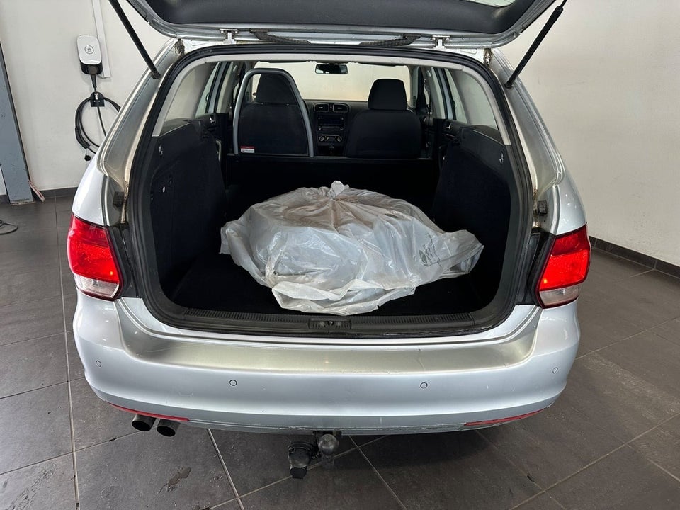 VW Golf VI 2,0 TDi 140 Comfortline Variant Van 5d