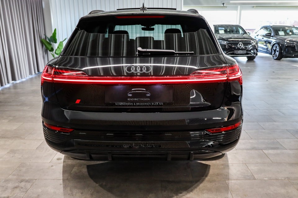 Audi Q8 e-tron 55 S-line Black Edition quattro 5d