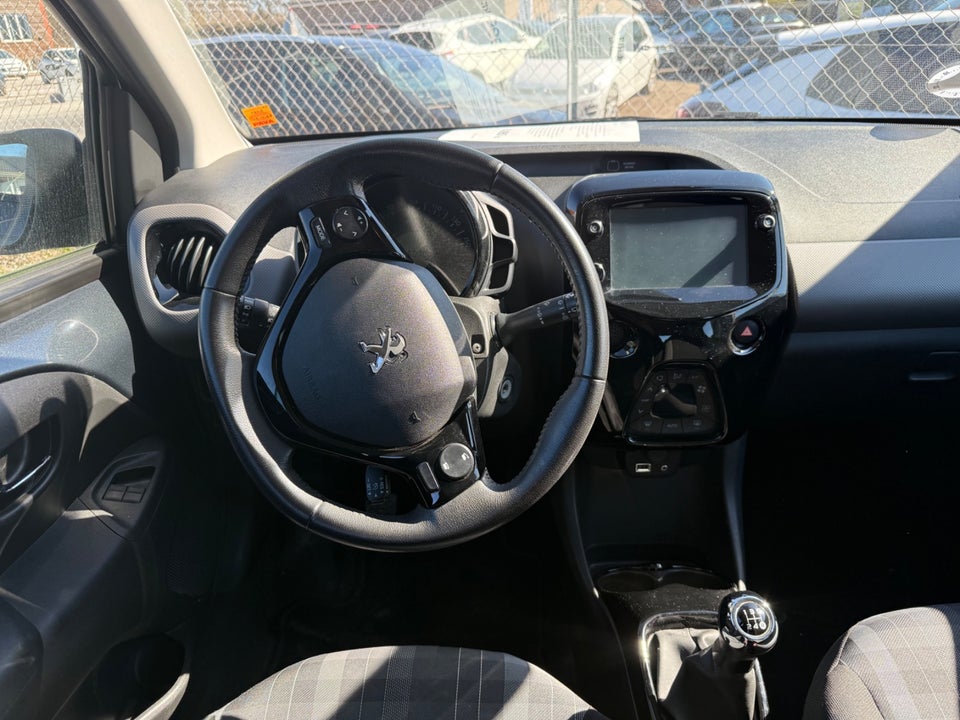 Peugeot 108 1,0 e-VTi 72 Allure+ 5d