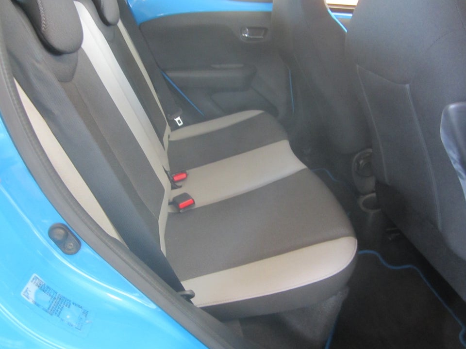 Toyota Aygo 1,0 VVT-i x-wave 5d