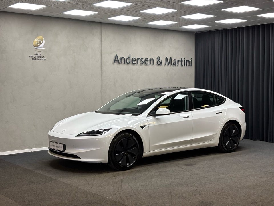 Tesla Model 3 RWD 4d