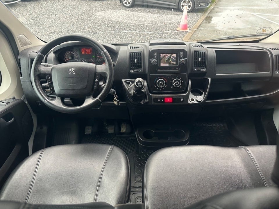 Peugeot Boxer 335 2,2 BlueHDi 140 L3H2 Premium