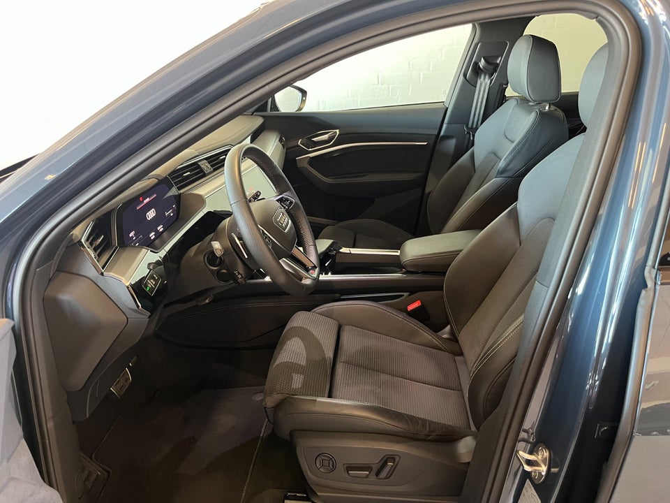 Audi Q8 e-tron 50 S-line quattro 5d