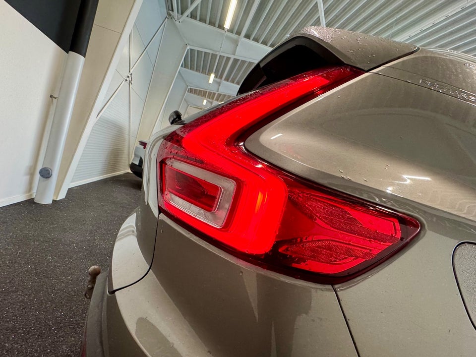 Volvo XC40 1,5 T5 ReCharge Inscription aut. 5d