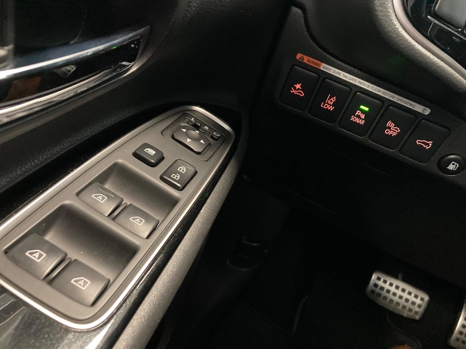 Mitsubishi Outlander 2,4 PHEV Instyle CVT 4WD 5d