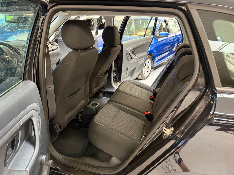 Skoda Fabia 1,2 12V Ambiente Combi 5d