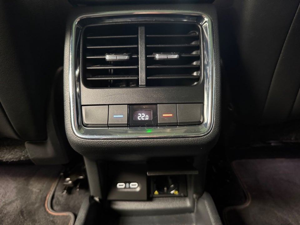 Skoda Enyaq 80 iV Suite 5d