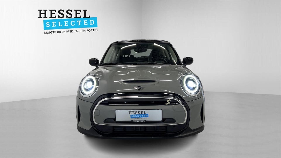 MINI Cooper SE Essential 3d