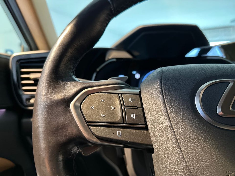 Lexus NX450h+ 2,5 Luxury aut. AWD 5d