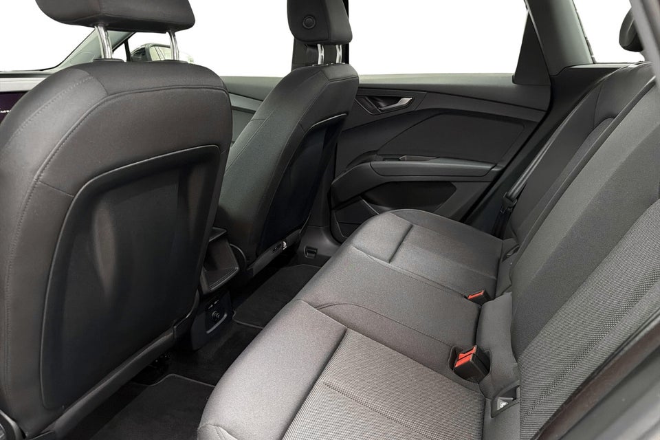Audi Q4 e-tron 45 Progress 5d