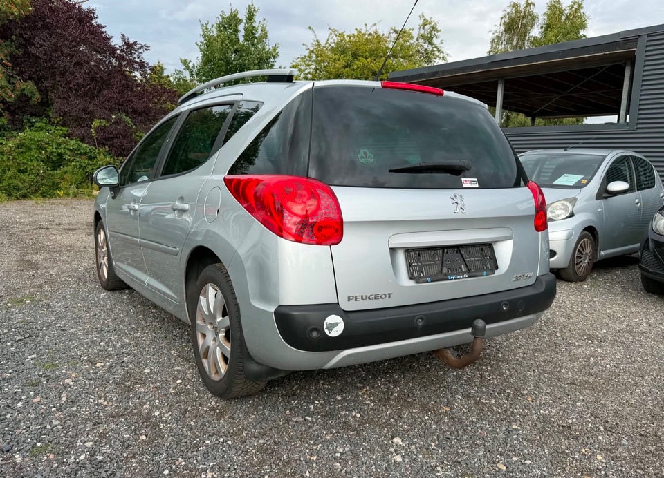Peugeot 207 1,6 VTi Premium SW 5d