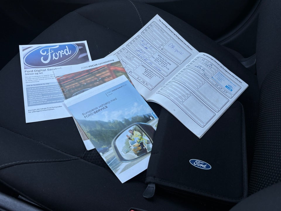 Ford Focus 1,0 SCTi 100 Titanium stc. 5d