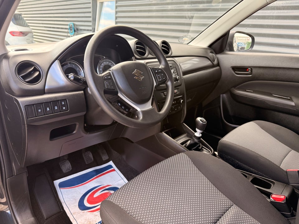 Suzuki Vitara 1,4 mHybrid Active 5d