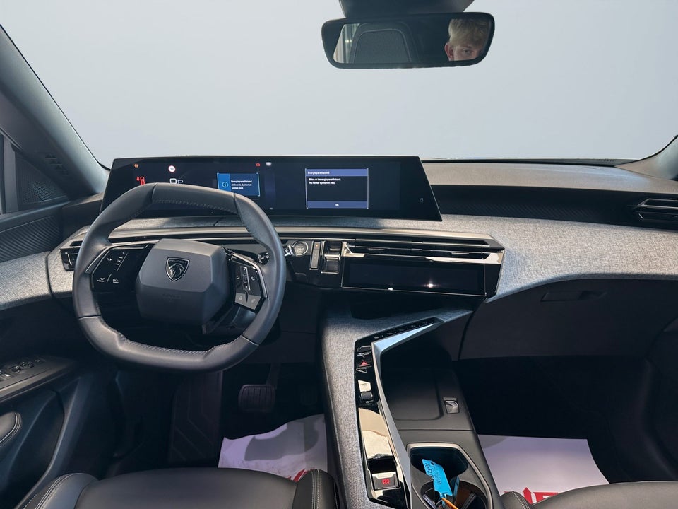 Peugeot e-3008 77 Allure 5d