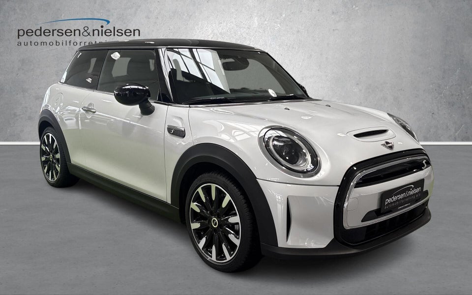 MINI Cooper SE Experience 3d