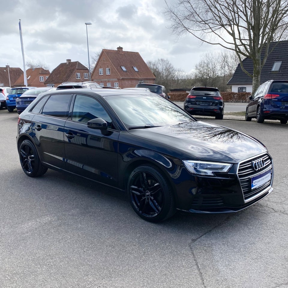 Audi A3 1,6 TDi 110 Sportback 5d