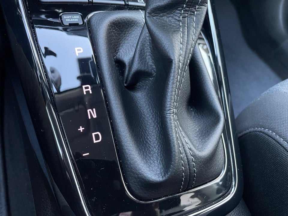 Kia Stonic 1,0 T-GDi Vision DCT 5d