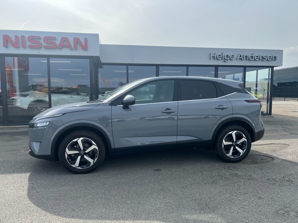 Nissan Qashqai 1,3 mHEV N-Connecta Van 5d