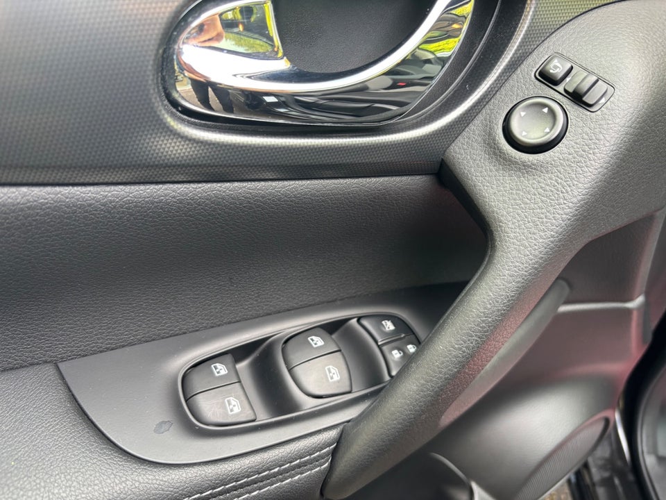 Nissan Qashqai 1,3 Dig-T 160 N-Connecta DCT 5d
