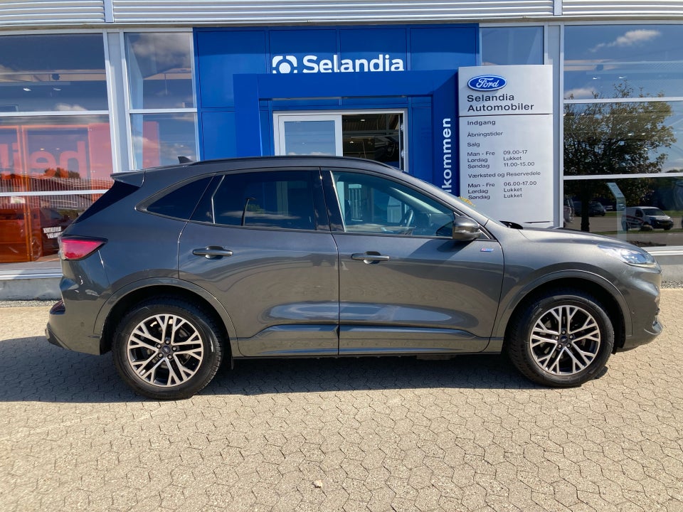 Ford Kuga 2,5 PHEV ST-Line X CVT 5d