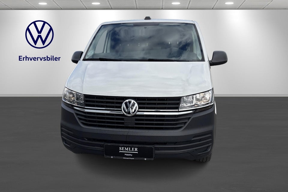 VW Transporter 2,0 TDi 110 Kassevogn lang