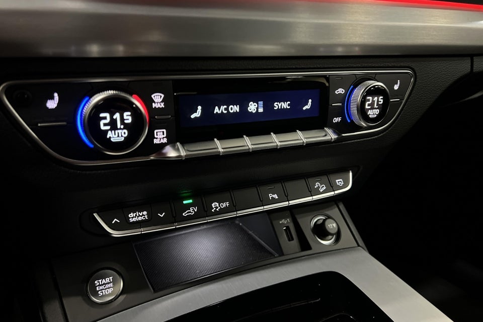 Audi Q5 50 TFSi e S-line quattro S-tr. 5d