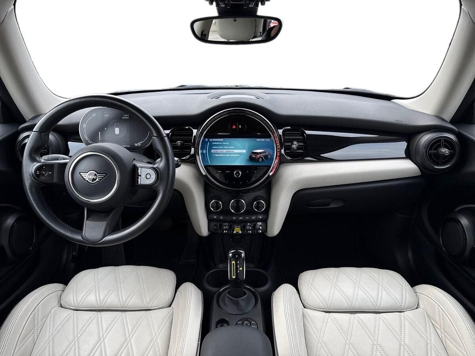 MINI Cooper SE Classic Trim 3d