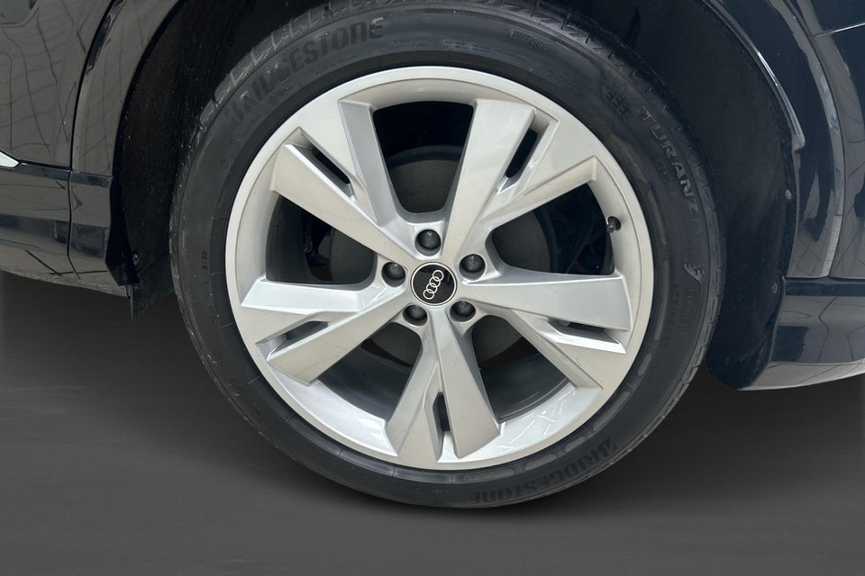 Audi Q4 e-tron 40 Attitude 5d