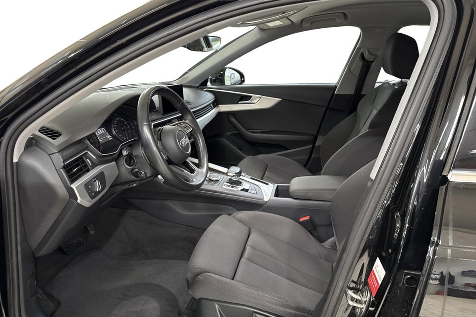 Audi A4 40 TFSi Sport Prestige Tour Avant S-tr. 5d