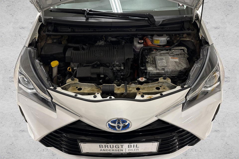 Toyota Yaris 1,5 Hybrid H3 e-CVT 5d