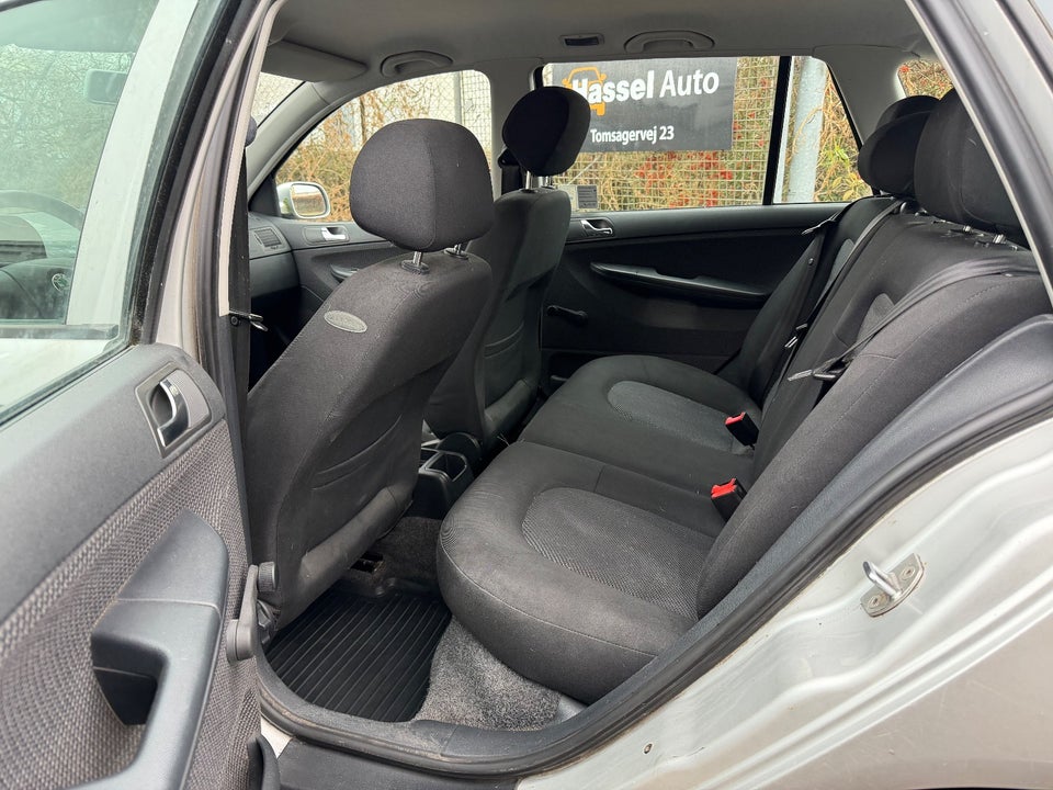 Skoda Fabia 1,4 16V 75 Comfort Combi aut. 5d