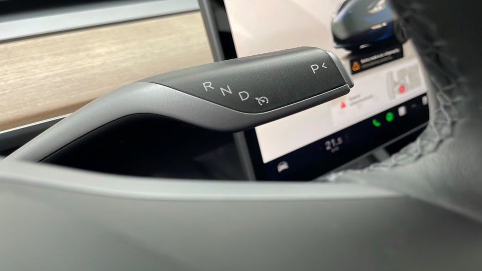 Tesla Model 3 Long Range AWD 4d