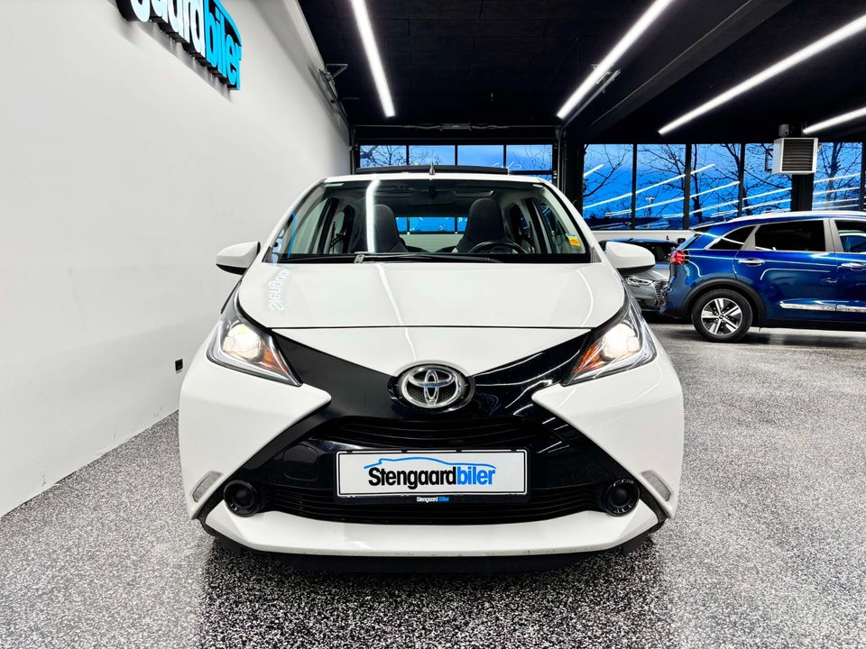 Toyota Aygo 1,0 VVT-i x-sky 5d