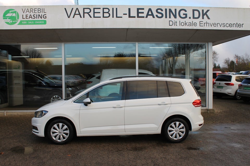 VW Touran 2,0 TDi 115 Highline DSG Van 5d