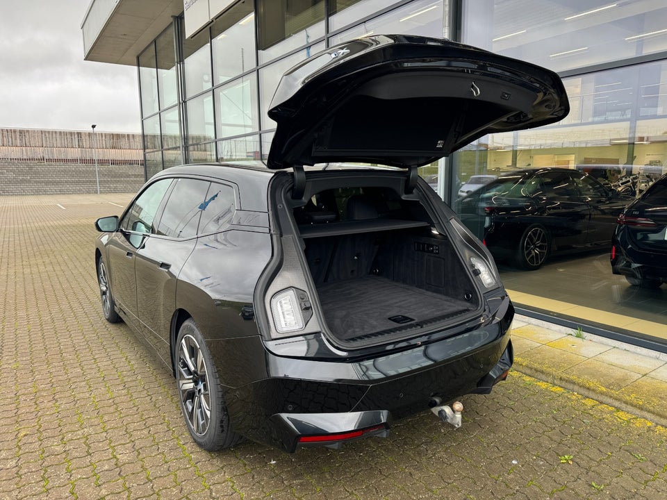 BMW iX xDrive50 Supercharged 5d