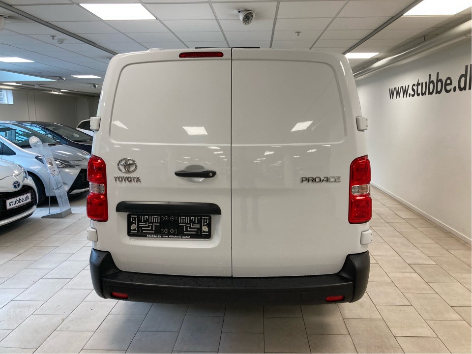 Toyota ProAce 2,0 D 144 Long Comfort Master aut. 4d