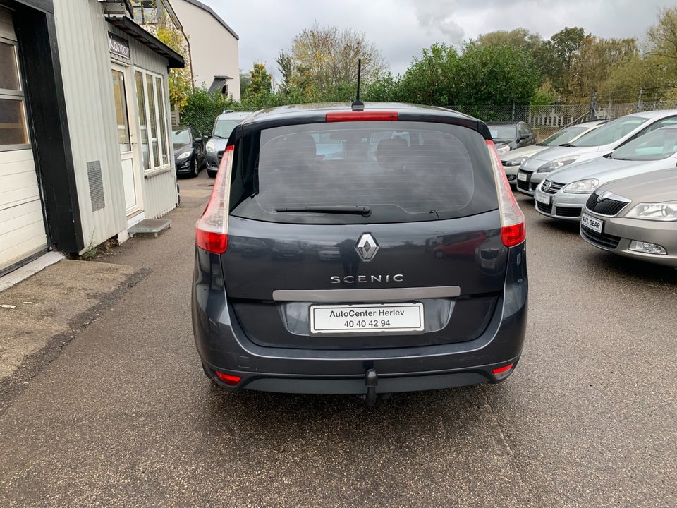 Renault Grand Scenic III 1,6 16V Expression 7prs 5d