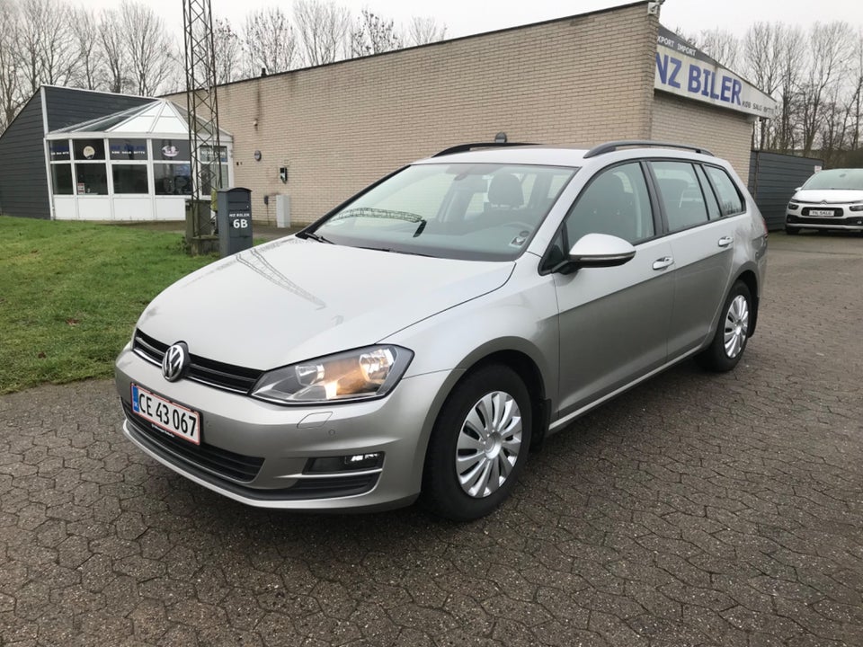 VW Golf VII 1,6 TDi 105 Comfortline BMT 5d