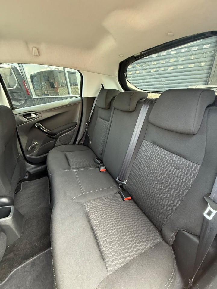 Peugeot 208 1,6 BlueHDi 100 Active 5d
