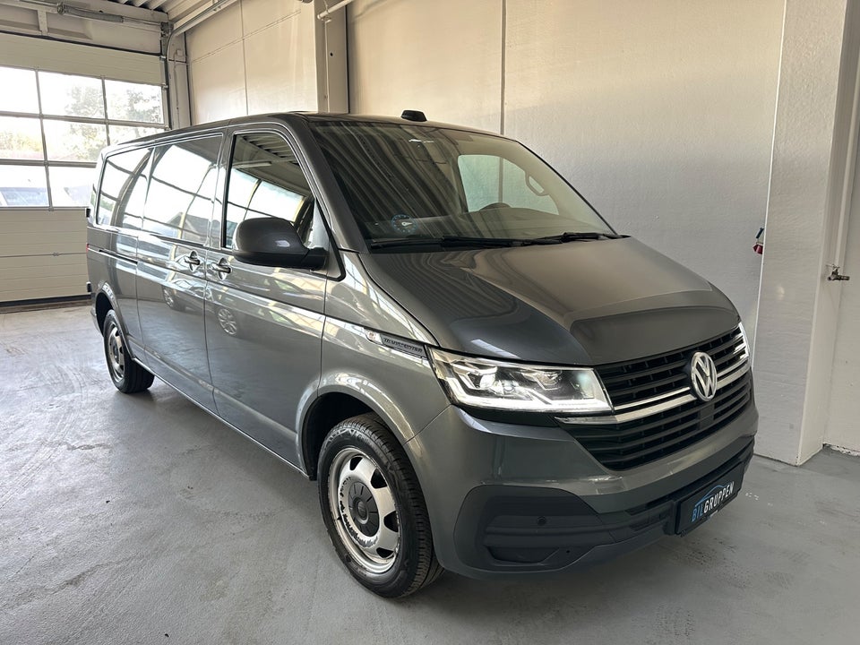 VW Transporter 2,0 TDi 204 Kassevogn DSG lang