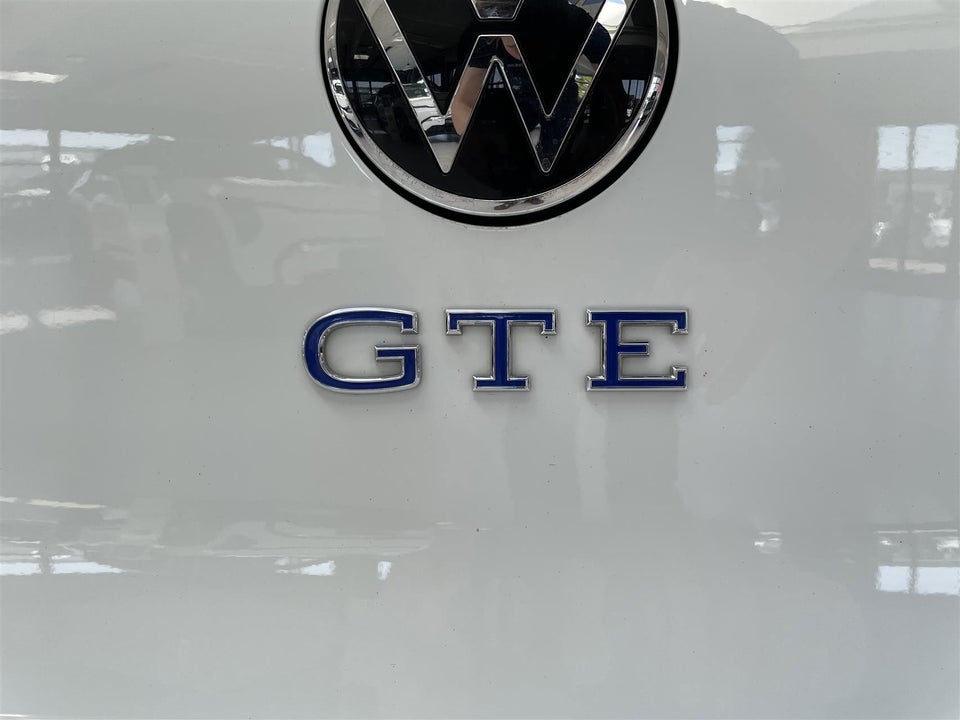 VW Golf VIII 1,4 GTE DSG 5d